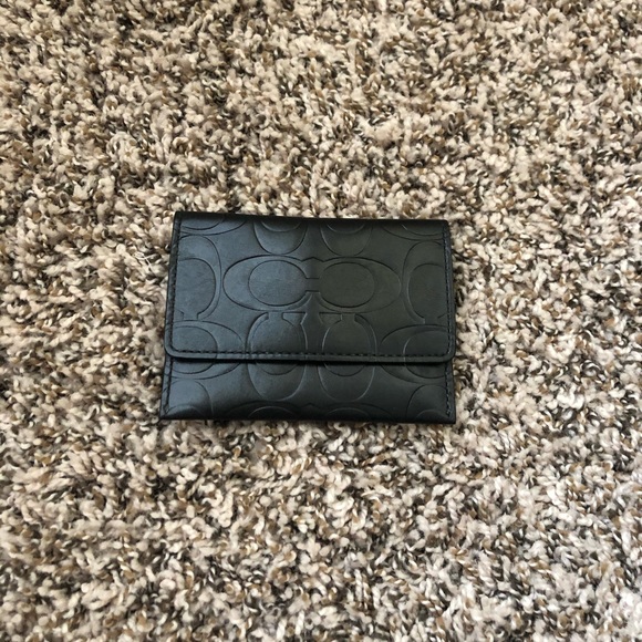 Coach Embossed Card/ID case - Picture 4 of 4